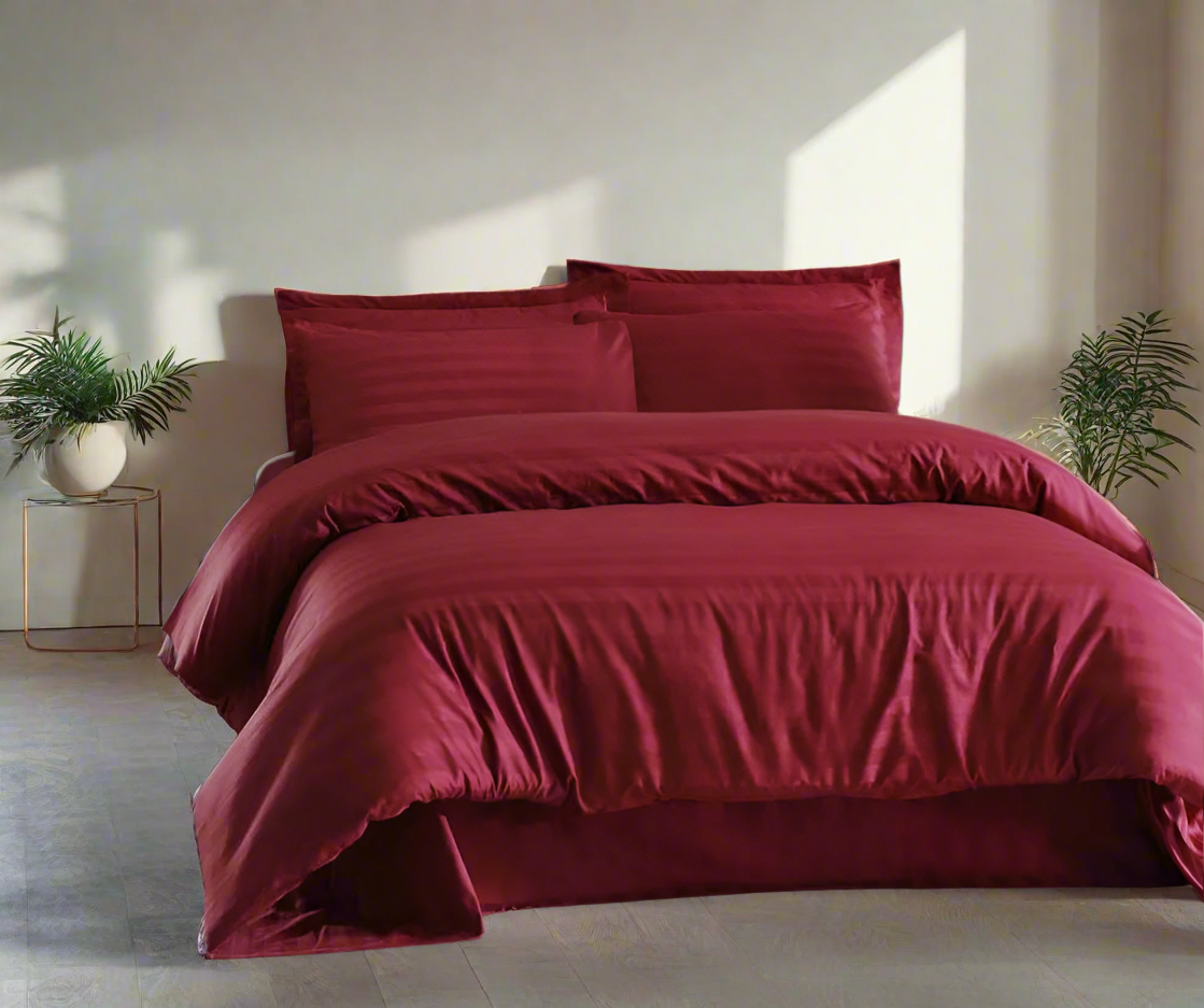 სატინის ზოლიანი ორანი თეთრეულის ნაკრები